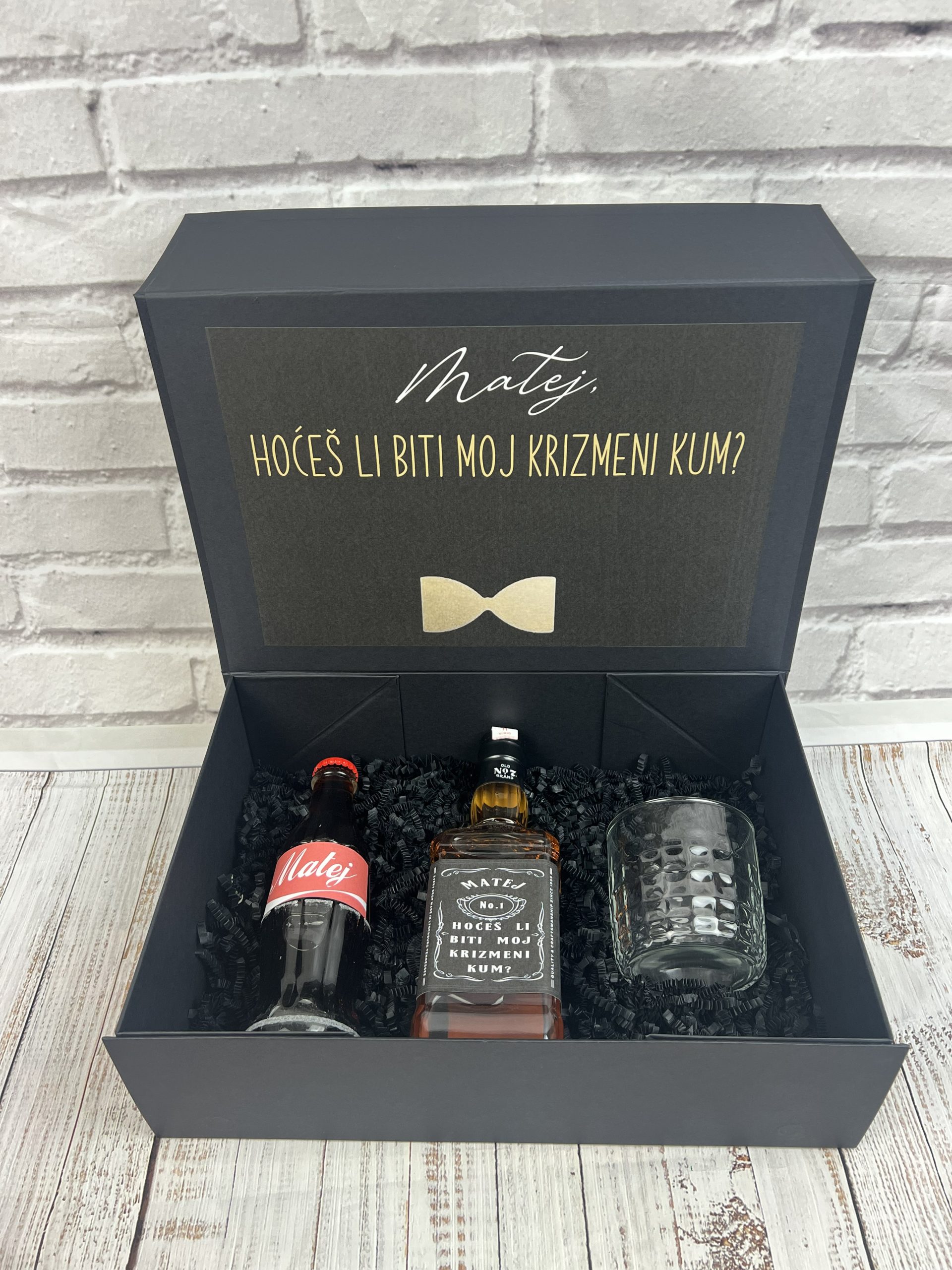 Poklon kutija za krizmane kumove 01