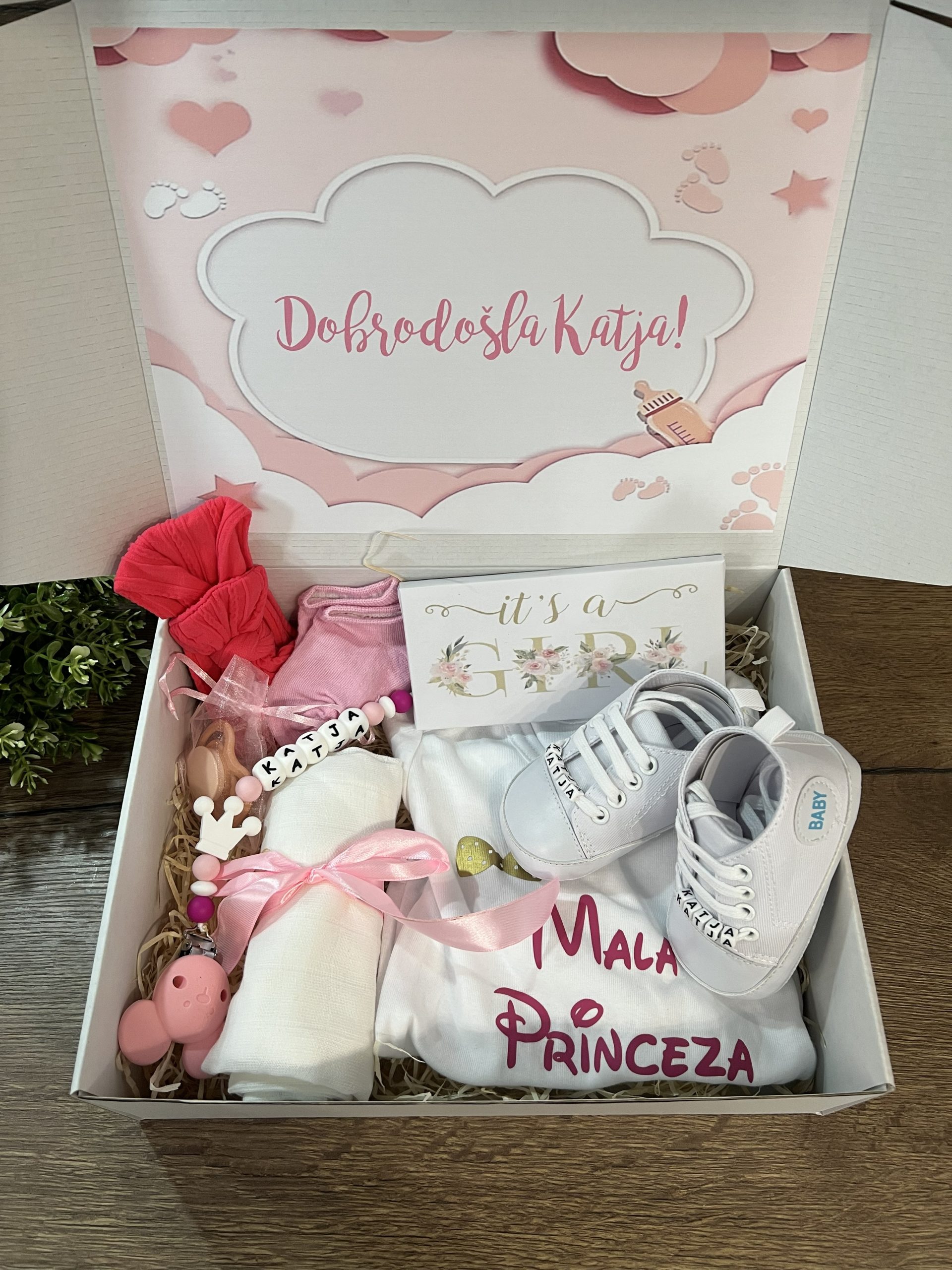 Poklon kutija za rođenje 01
