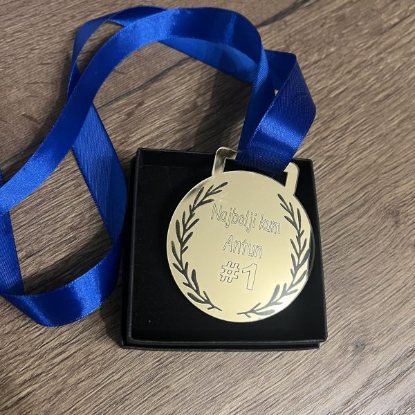 Medalja u kutiji